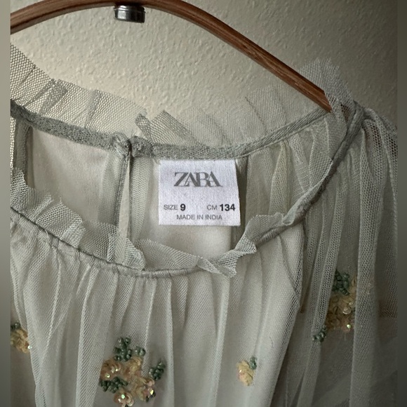 Gorgeous Girls Zara Embroidered Lace Dress Size 9 - Picture 4 of 6